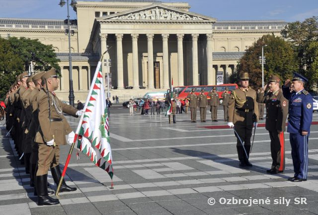 Generálporučík Vojtek absolvoval bilaterárne rokovanie v Maďarsku