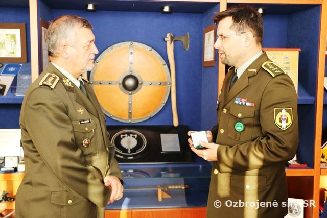 Generál Maxim ocenený Ústredím ekumenickej a pastoračnej služby