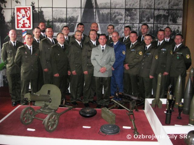 Slávnostné ukončenie Zdokonaľovacieho poddôstojníckeho kurzu ZdPk OR-6