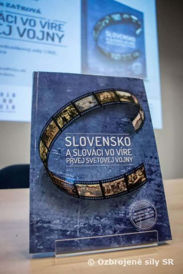 Náčelník generálneho štábu OS SR pokrstil v Bratislave knihu Miloslava Čaploviča a Jany Zaťkovej