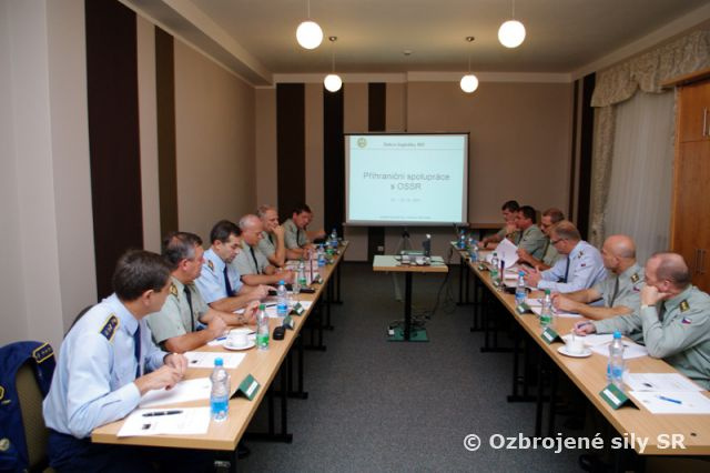 Prihraničné stretnutie náčelníkov GŠ OS SR a Armády ČR