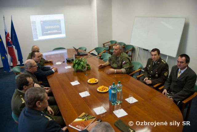 Účastníci 24. kurzu z ČR na návšteve u slovenských kolegov