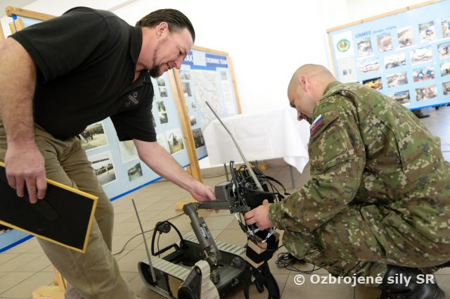 Roboty z USA posilnia slovenské EOD