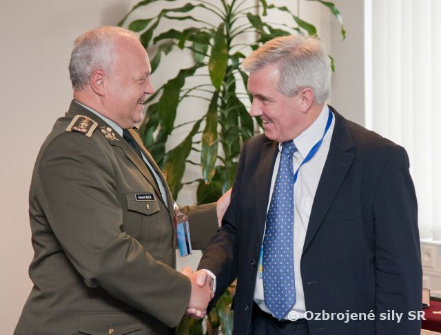 Náčelník Generálneho štábu OS SR ocenil prínos k euroatlantickej integrácii