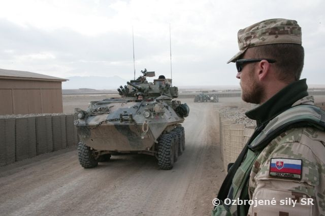 Tarin Kowt - výcvik, pomoc, stráženie