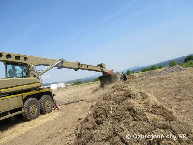 Terénne úpravy v priestoroch leteckej základne v prospech členských krajín NATO
