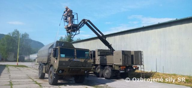 Kurz obslúh pohyblivej pracovnej plošiny „IPT 12-1/A DEKVOZ“