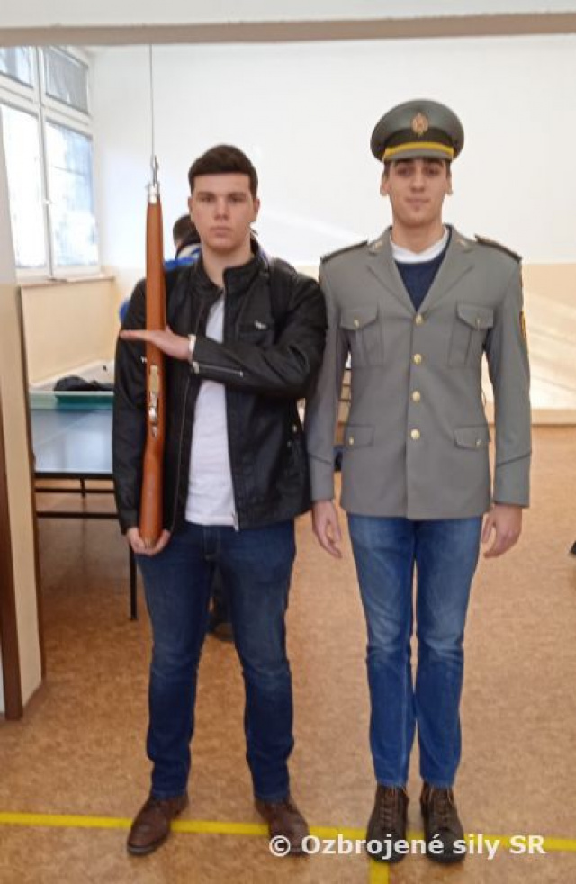 Pozitívna prezentácia ČS OS SR a regrutácia študentov strednej odbornej školy