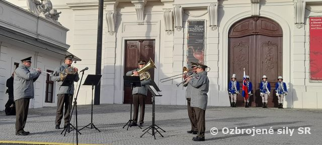 Participácia jednotiek Veliteľstva posádky Bratislava na Trojkráľovom sprievode v uliciach Bratislavy