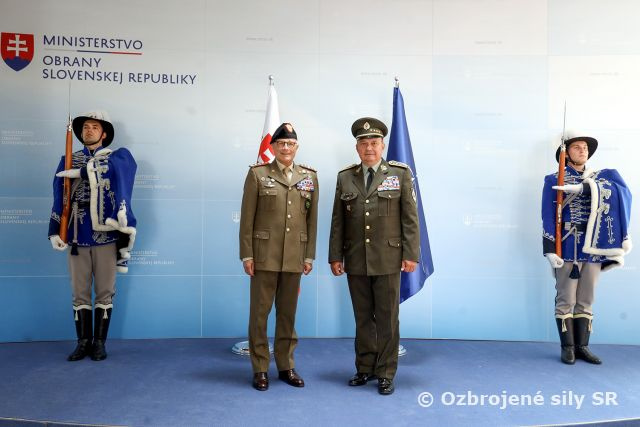Návšteva aliančného operačného veliteľa na Slovensku