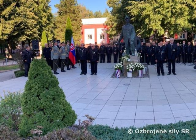 Deň bielych ruží - 13. výročie banskej tragédie