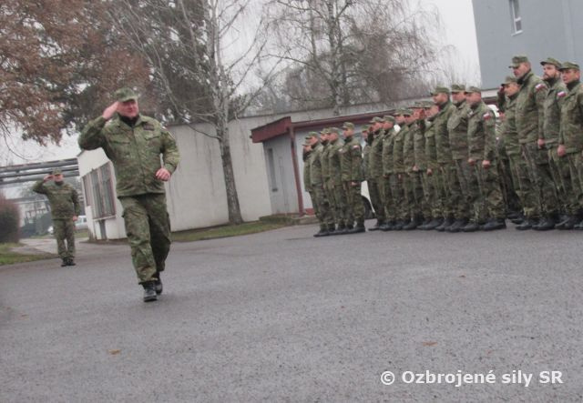 Slávnostný nástup k 30. výročiu vzniku Slovenskej republiky a ozbrojených síl Slovenskej republiky