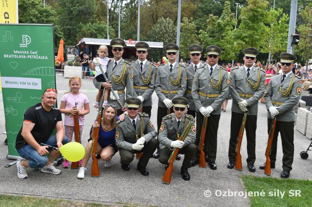 Rozlúčka s letom - Na palube jednorožca