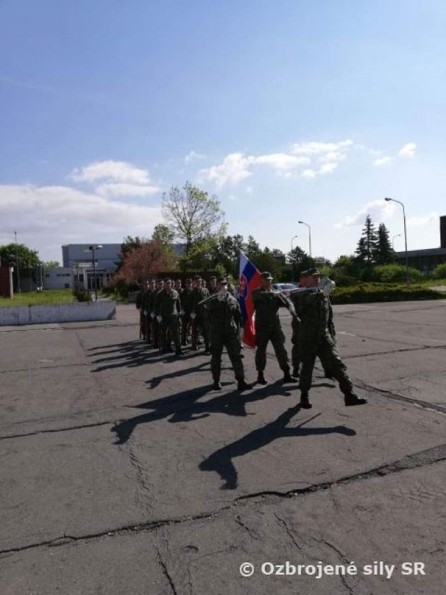 Slávnostný nástup VePBA ku Dňu víťazstva nad fašizmom 