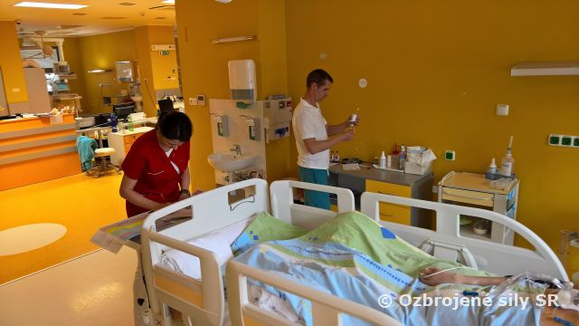 Vojenské zdravotné sestry pomohli nemocniciam v Prešove a Žiline