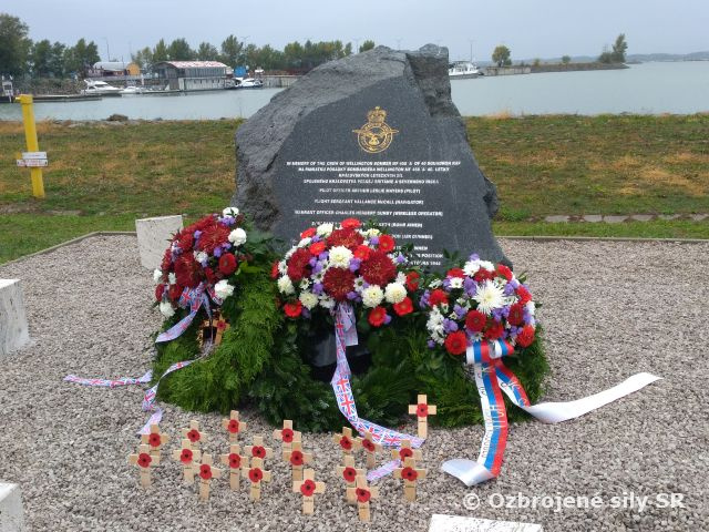 Spomienka na pád britského bombardéra MF 458 ´A´