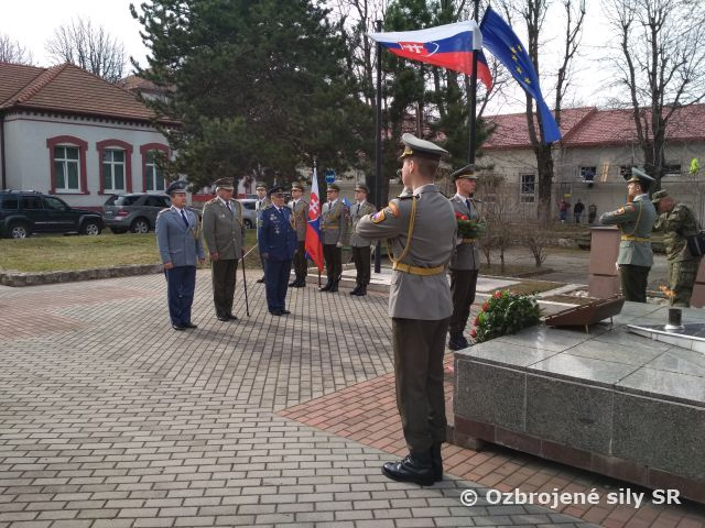 Česť ich pamiatke!