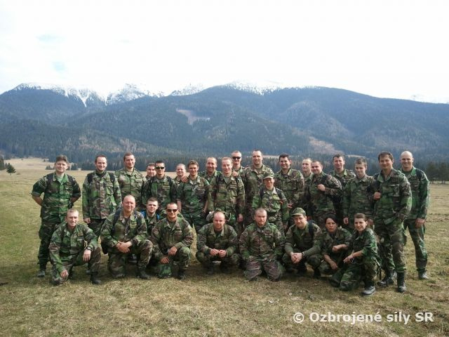 Pochod členitým terénom