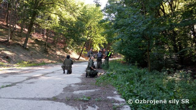 Výcvik jednotiek VePBA v poľných podmienkach