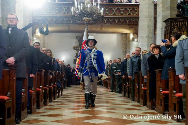 Príslušníci Čestnej stráže OSSR a Vojenskej hudby OS SR neodmysliteľnou súčasťou osláv 20. výročia vzniku Ordinariátu OS a OZ SR