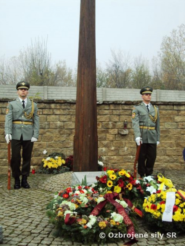 Deň národného smútku za prítomnosti Čestnej stráže OS SR