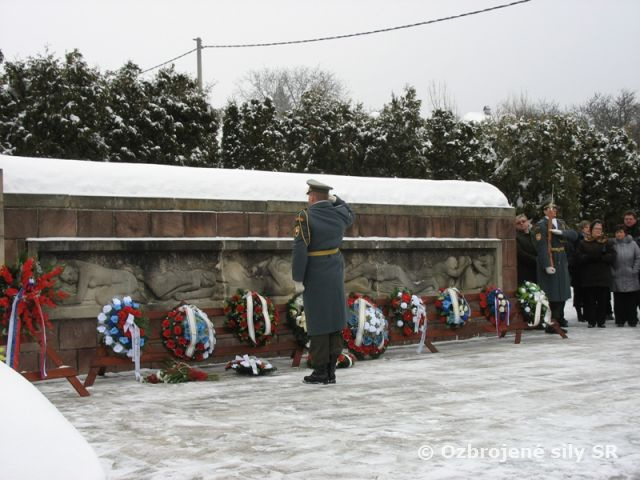 Spomienka na vypálenie obcí Kľak a Ostrý Grúň