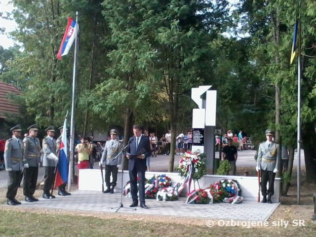 Jednotky posádky Bratislava na Oslavách 68. výročia SNP