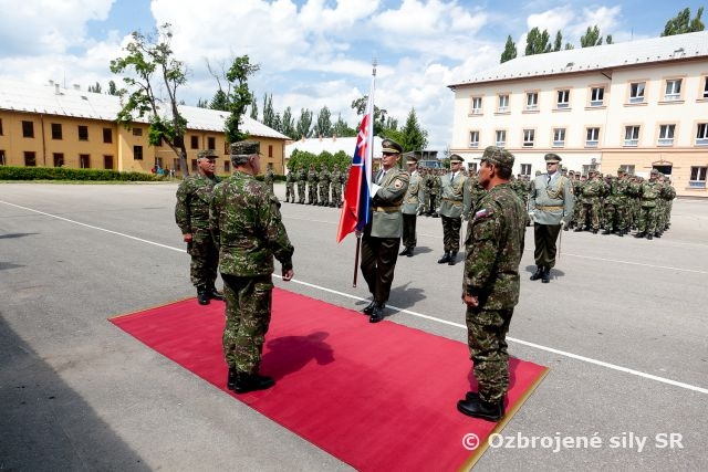 Odovzdanie a prevzatie funkcie veliteľa Síl výcviku a podpory