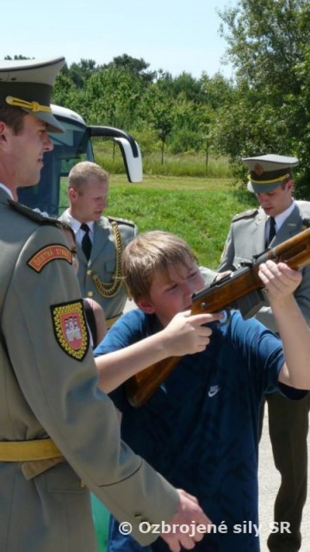 Deň detí a deň polície