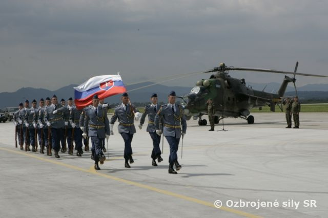 VePBA na slávnostnom otvorení letiska Sliač