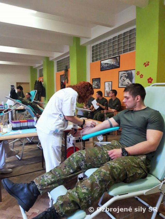 Príslušníci Základne výcviku a mobilizačného doplňovania Martin darovali krv