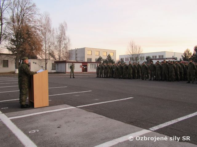 Slávnostný nástup k 27. výročiu vzniku Slovenskej republiky