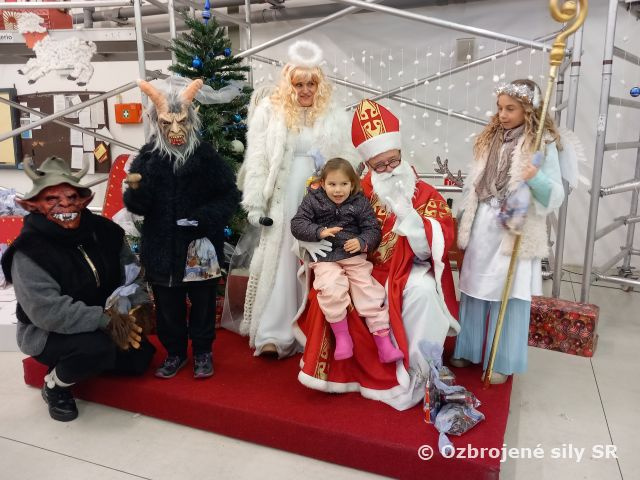 Mikuláš opäť zavítal na letisko