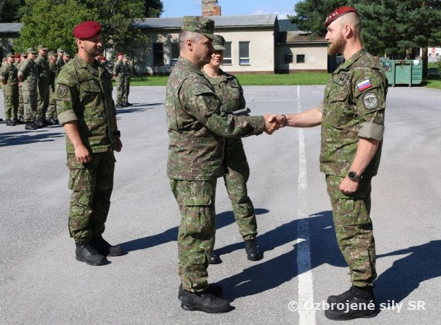 Príslušník 65. prieskumného práporu bol ocenený 