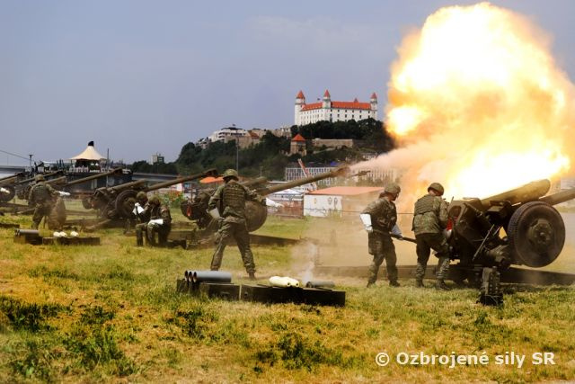 Salvy pre hlavnú veliteľku OS SR 