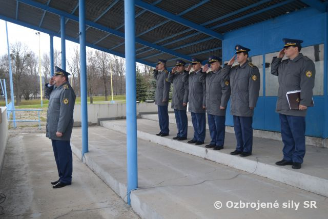 Nástup príslušníkov vrtuľníkového krídla