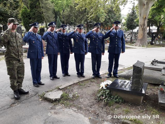 Spomienka na patróna krídla