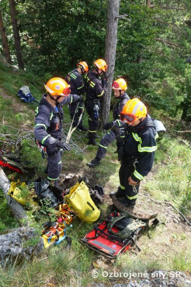 Prešovskí hasiči cvičili s horskou službou