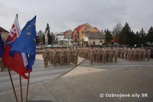 Slávnostné privítanie vojakov po návrate z Afganistanu - AVÍZO