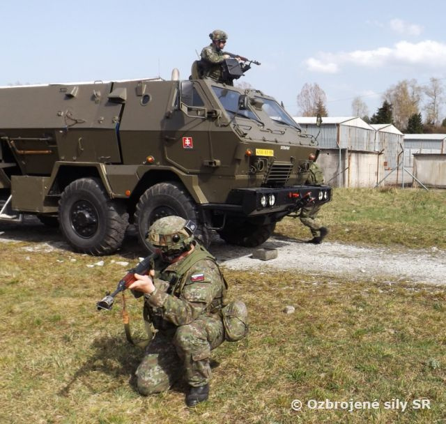 Výcvik príslušníkov OS SR vysielaných na nasaditeľné pozície v zastúpení OS SR v NATO/EÚ