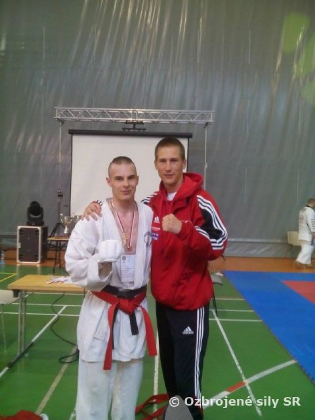 Profesionálny vojak z levického práporu na majstrovstvách sveta WKC