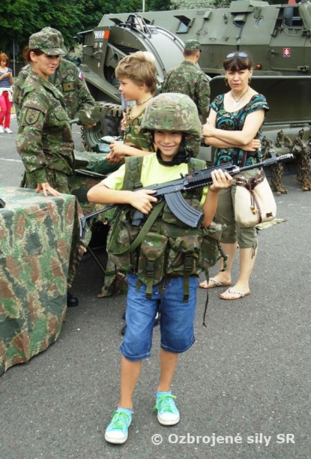 Deň otvorených dverí u ministra obrany