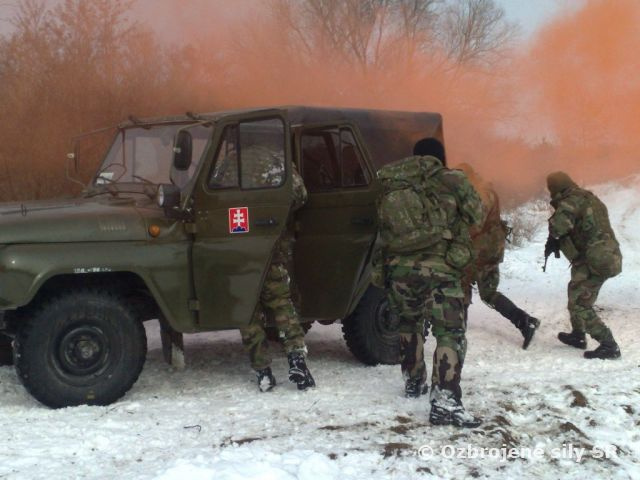 Komplexný poľný výcvik prieskumnej čaty roty bojovej podpory 21. zmpr Trebišov