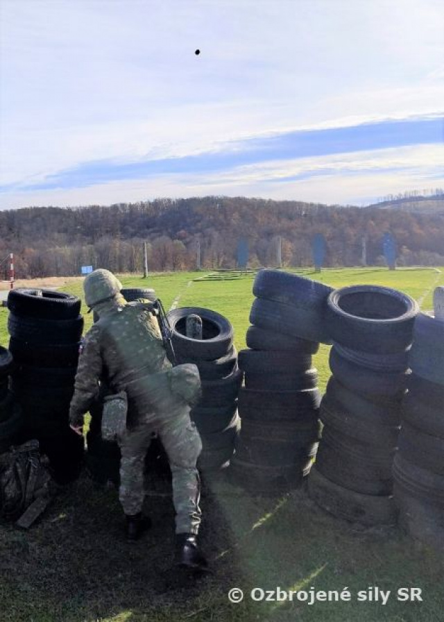 Nebolo počuť len streľbu zo samopalov, ale aj výbuchy granátov