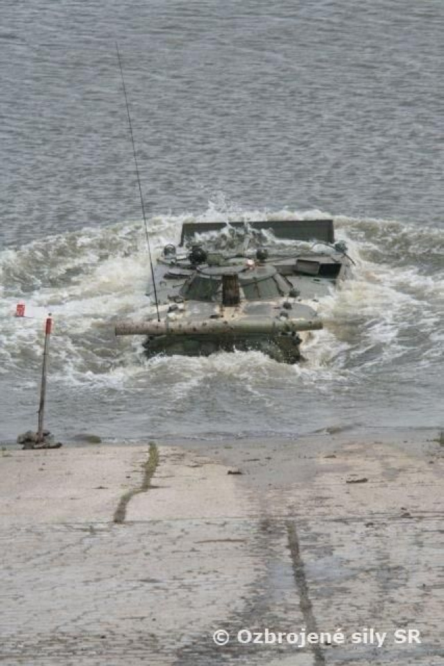 Plavby/brody 13.mechanizovaného práporu v Centre výcviku Lešť