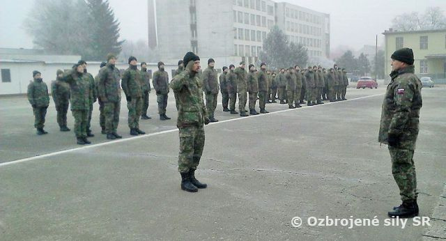 Nitriansky prápor si pripomenul výročie vzniku SR a jej OS SR
