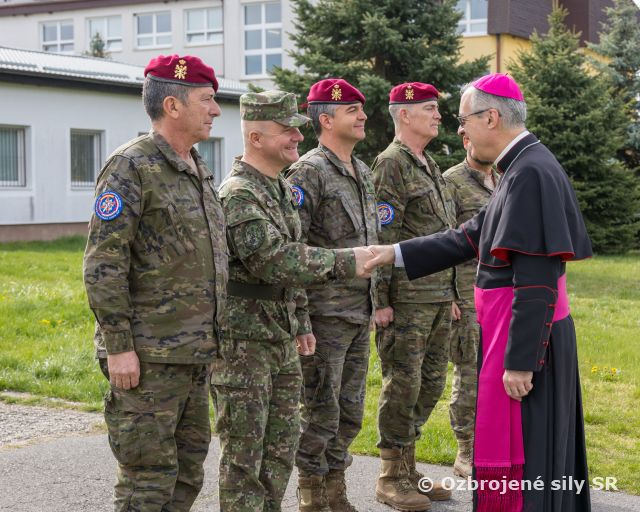 Stretnutie vojenských ordinárov SVK a ESP v Kuchyni