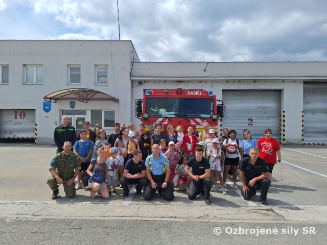Deň s vojenskými hasičmi na letisku v Kuchyni