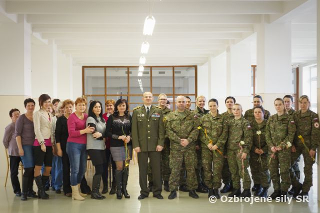 Úcta k ženám pri príležitosti ich sviatku