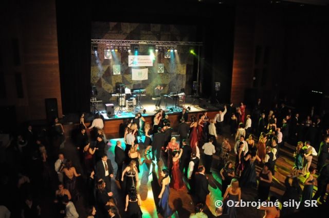 7. reprezentačný ples 1. mechanizovanej brigády